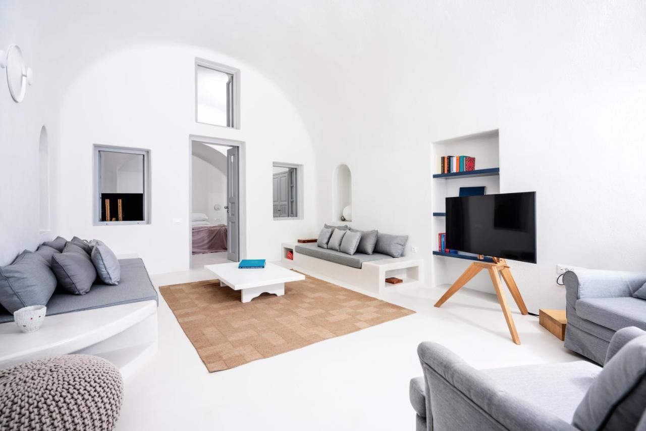 Inspire Santorini Luxury Villas Фіра Екстер'єр фото