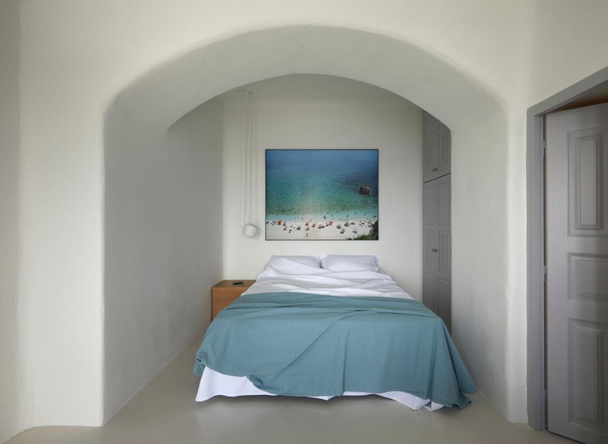 Inspire Santorini Luxury Villas Фіра Екстер'єр фото
